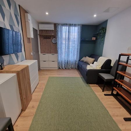 Maison D'Hotes Avec 3 Appartements Et Un Studio Viry-Châtillon Eksteriør billede