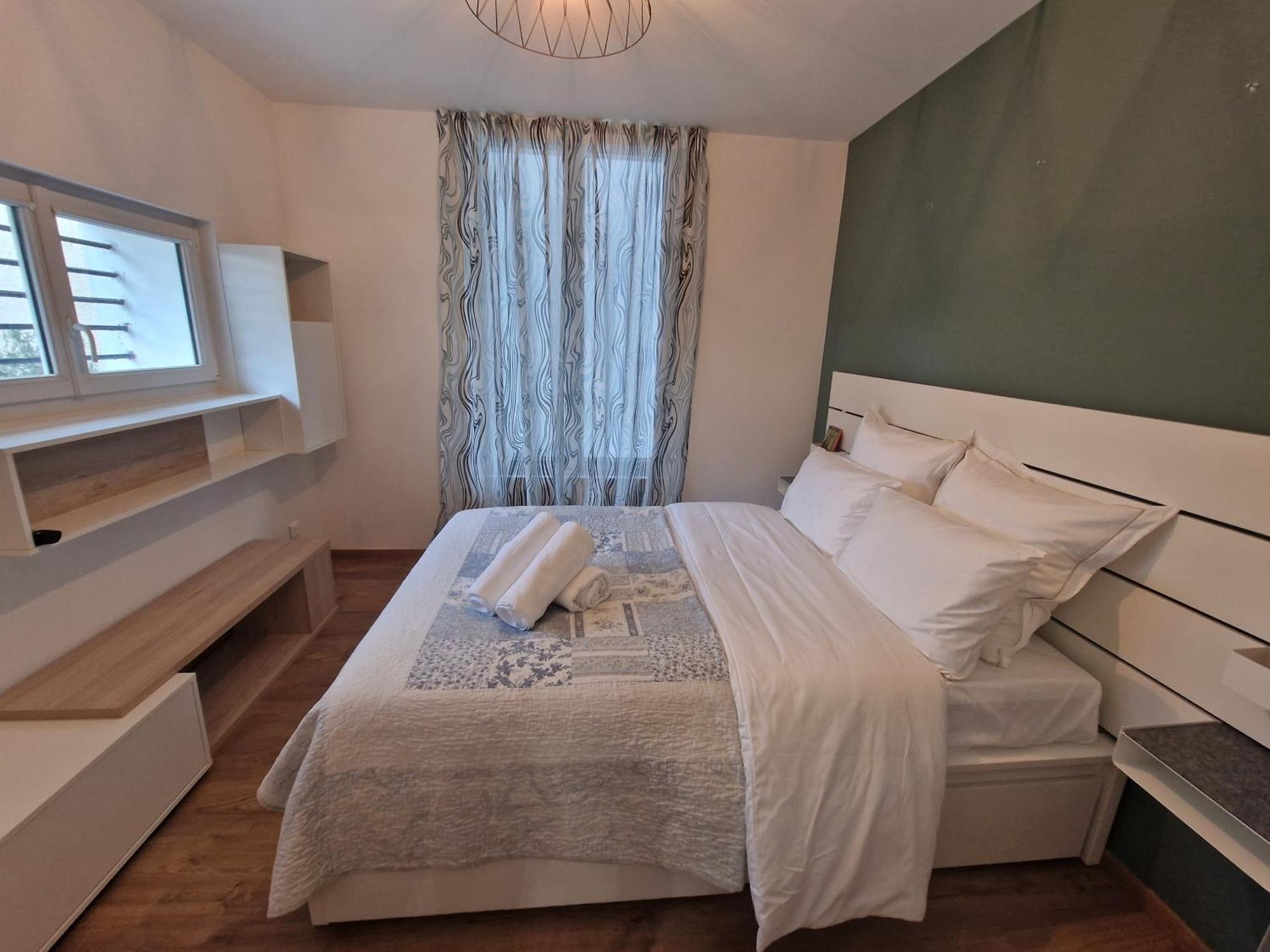 Maison D'Hotes Avec 3 Appartements Et Un Studio Viry-Châtillon Eksteriør billede